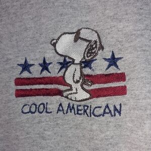 Vintage Embroidered Cool American Joe Cool Snoopy Gray T-Shirt Men's Large